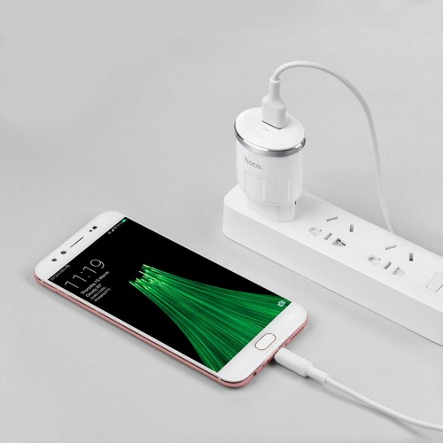 Адаптер сетевой Hoco Thunder Micro cable C37A |1USB, 2.4A|