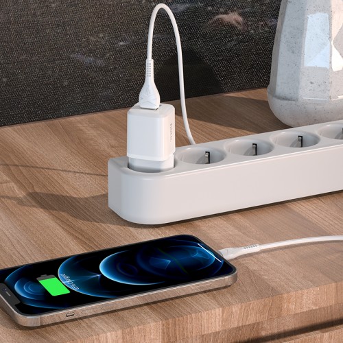 Адаптер мережевий Hoco Briar dual port charger N8 |2USB, 2.4A| (Safety Certified) white