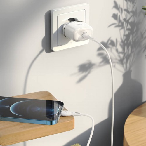 Адаптер мережевий HOCO Type-C to Lightning Cable Victorious single port charger set N24 |1Type-C, 20W/3A, PD/QC| white