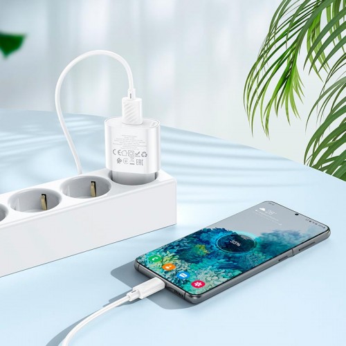 Адаптер мережевий Hoco Micro USB Cable Fighter single port charger C109A |1USB, 18W/3A, QC| white
