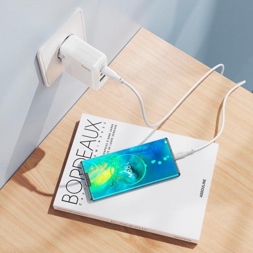 Адаптер мережевий HOCO Header three-port C115A |1USB/2Type-C, 65W/3A, PD/QC| white