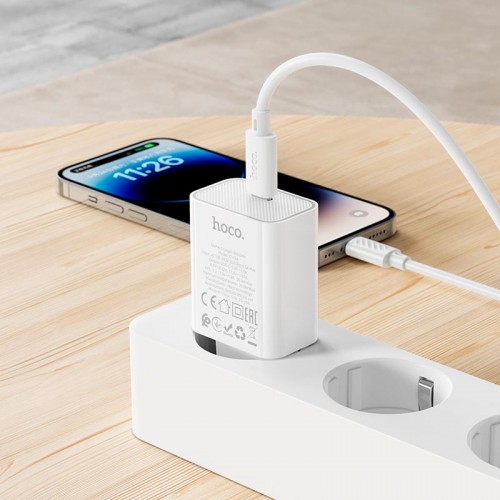 Адаптер мережевий HOCO Type-C to Lightning Benefit single port charger set C143A |1Type-C, 3A/20W, PD/QC| white