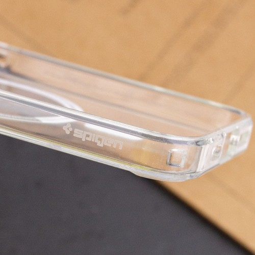 Чехол SGP Ultra Hybrid (MagFit) для Apple iPhone 14 Plus (6.7") Прозрачный