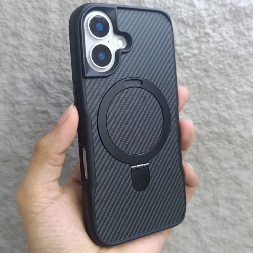 TPU+PC чехол Metal Buttons with MagSafe Carbon Ring для Apple iPhone 16 (6.1") Чёрный