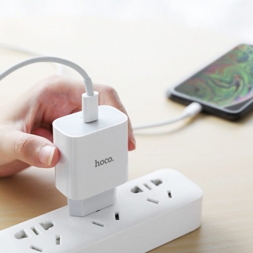 Сетевой зарядный прибор с кабелем HOCO C76A Plus Speed source PD20W charger set (C to iP) White