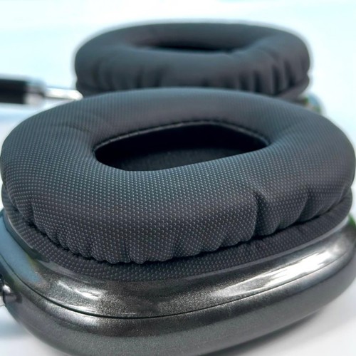 Беспроводные накладные наушники WUW-R200 black