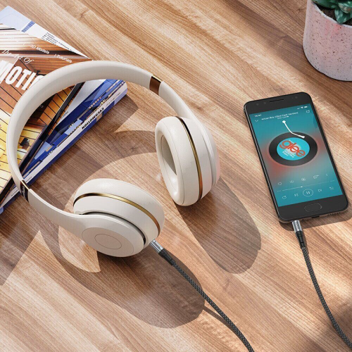 Аудиокабель HOCO UPA26 3,5 мм штекер — 3,5 мм штекер, нейлоновая оплётка, 1 м, чёрный