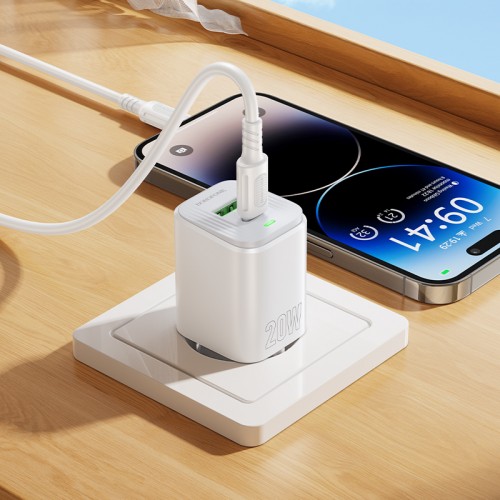 Мережевий зарядний пристрій BOROFONE BAS83A Star PD20W+QC3.0 charger set (C to iP) (EU) White