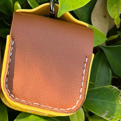 Кожаный футляр Briefcase для наушников AirPods 1/2