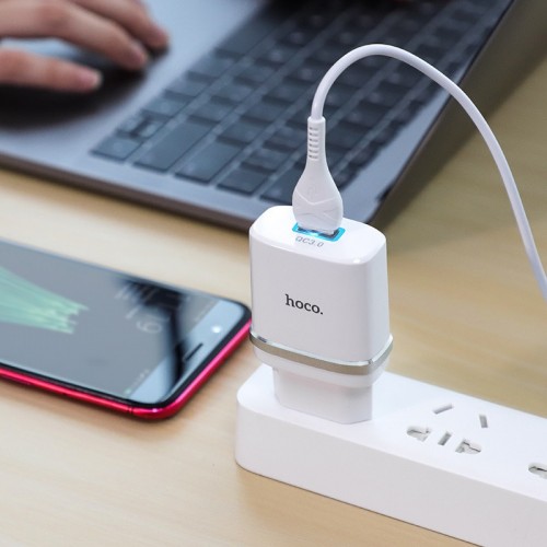 МЗП Hoco C12Q Smart QC3.0 3A (1USB-A) + кабель USB to MicroUSB Білий